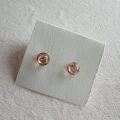 花びらのピアス　ピンクのサムネイル