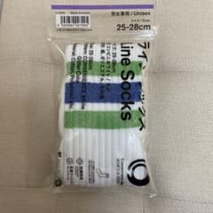 【新品未開封】ファミリーマート　ラインソックス（ラメ）　25〜28cmのサムネイル