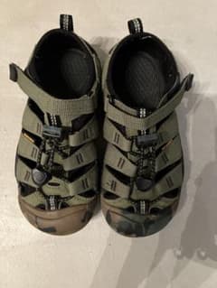 keen キッズのサムネイル