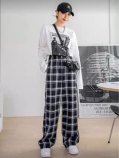 チェック柄カジュアルパンツのサムネイル