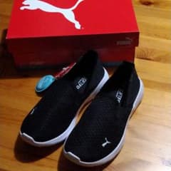 新品未使用　プーマ　スリッポン　24cm　PUMAのサムネイル