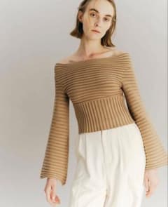 laube blanc Off shoulder Panel knit topsのサムネイル
