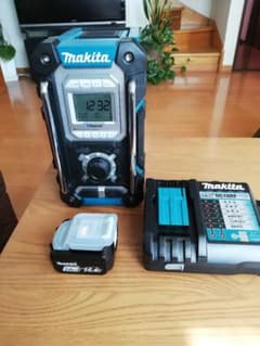 makita 充電式ラジオBluetoothのサムネイル
