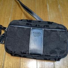 【美品】COACHコーチ シグネチャー 柄 ミニボディバッグ ウエストバッグのサムネイル