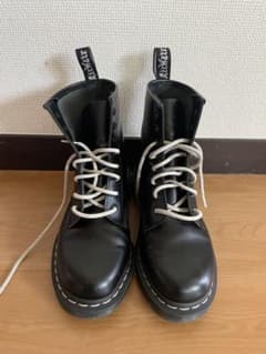 Dr. Martens 8ホール ブーツ ブラックのサムネイル