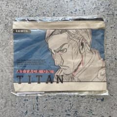 ★新品・未開封　進撃の巨人　ポーチ　エルヴィンのサムネイル