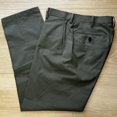 未使用 UNIQLO メンズ 感動パンツ W73×L76 股下68cmのサムネイル