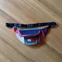 【希少】TOMMY HILFIGER ウエストポーチ　レア　年代物のサムネイル