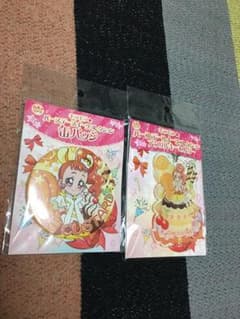 プリキュア アラモード カスタードバースデー缶バッジのサムネイル