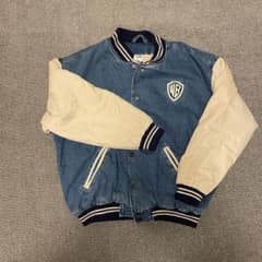 ワーナーブラザーズ　デニムスタジャン　ブルゾン　キャラ刺繍　ルーニーテューンズ ワーナーブラザーズ デニムスタジャン ブルゾン キャラ刺繍 ルーニー