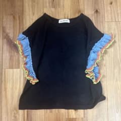 Ray BEAMS フリル袖 Tシャツ 黒のサムネイル