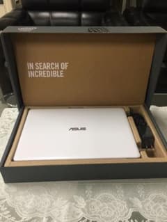 ASUS  モバイルノートパソコンのサムネイル