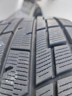 215/60R 17 96Q ミニバンスタッドレスタイヤ ホイール4本セットのサムネイル