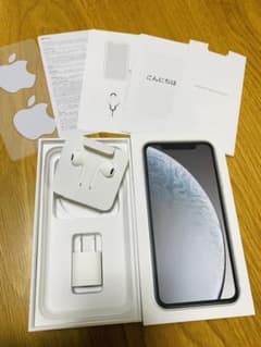iPhone箱とアクセサリーのサムネイル