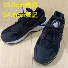 Nike Air Huarache ブラック24.0表記23.0推奨　スニーカーのサムネイル