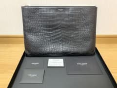 ☆最終値引き☆ SAINT LAURENT（サン・ローラン）クラッチバッグのサムネイル