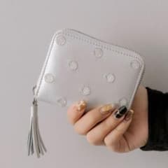 美品】perche ear別注ドット柄 ミニ ジャバラ折り財布 シルバー - メルカリ
