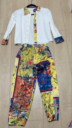花柄パッチワーク長袖カットソーとパンツセットのサムネイル
