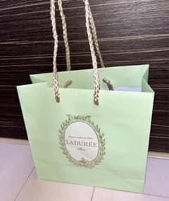 LADUREE ショッパー　紙袋のサムネイル