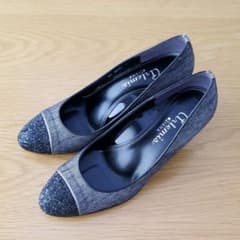 ダイアナ グリッタートゥパンプス 　24センチ　黒のサムネイル