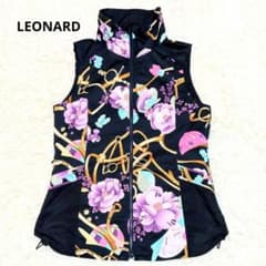 ✨極美品・44✨レオナールスポーツ リバーシブルベスト 2XL 花柄 2way白 レオナール ベスト リバーシブル 花柄 トリム ハイネック ネイビー M