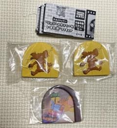 ジェリーとタフィーがいるお家　ガチャ　トムとジェリー　3点セット