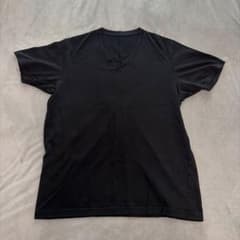 UNIQLO ブラック Vネック Tシャツ Lサイズのサムネイル