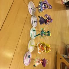 プリキュアのフィギュアのサムネイル