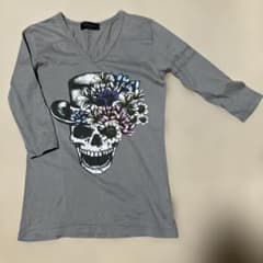 NO CROSSING スカルTシャツ グレー　細身サイズのサムネイル