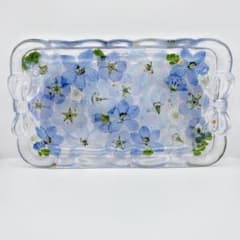 【SALE】No.42 ハート型トレイ✨ブルー＆グリーン系♡固まるハーバリウム リボン付き大きな長方形 青いお花たっぷりのトレー 固まるハーバリウム