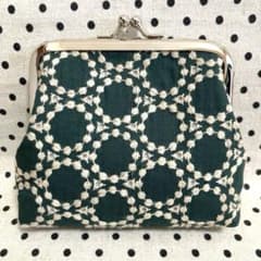 ハンドメイド がま口 がま口ポーチ がま口財布 刺繍生地 ハンドメイドがま口財布 刺繍 がま口ポーチ 緑色 - メルカリ