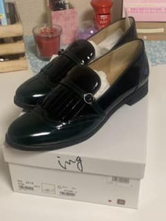 ローファーのサムネイル