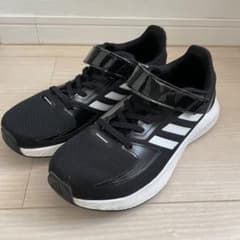 adidas スニーカー　23センチのサムネイル