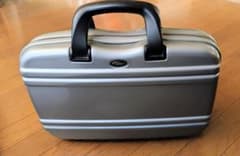 ジャンク品 ZERO HALLIBURTON アタッシュケースのサムネイル