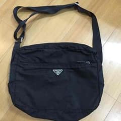 PRADAバッグのサムネイル