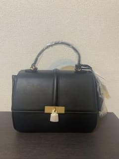 【新品・未使用品】Mila owen ショルダーパッドロックハンドバッグのサムネイル