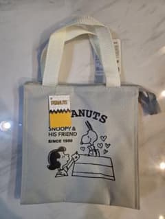 【新品未使用】PEANUTS スヌーピー 保冷ランチバッグのサムネイル