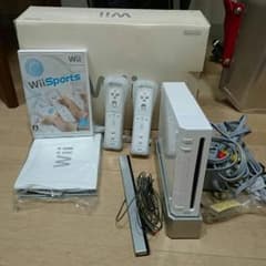 ハッピーターン様☆美品☆Wii本体とWii Sports付きのサムネイル