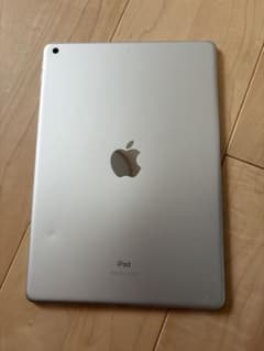 i pad 第9世代 凹みあり 箱なし i pad 第9世代 凹みあり 箱なし - メルカリ