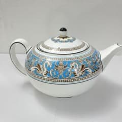 お値下げしました　美品ウェッジウッドフロレンティーンターコイズティーポット大のサムネイル