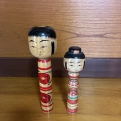 【希少・大型】佐藤善治 肘折系 伝統こけし 5体揃い／名工サイン入り 伝統こけし 2体セット 木製 肘折系 名工 佐藤文吉 32cm、25cm - メルカリ