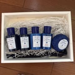 アクアディパルマ　40ml ボトル4本＋石鹸セット＋巾着袋付きのサムネイル