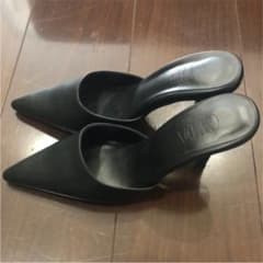 【ほぼ新品】GYDA ポインテッドミュール ブラックSのサムネイル