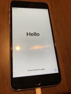 iPhone 6s Plus Silver 64 GB SIMフリーのサムネイル