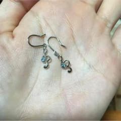 ピアス 音符のサムネイル