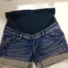 値下げ‼︎マタニティショートパンツＬのサムネイル