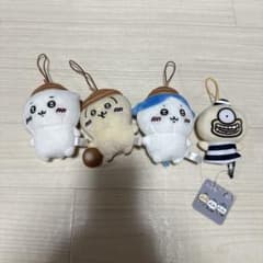 ちいかわ うさぎ ハチワレ オデ どんぐり ぬいぐるみ ストラップ 4点セットのサムネイル