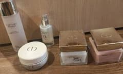 Dior Capture Totale スキンケアセットのサムネイル