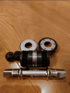 レア希少品!!　DURA-ACE ボトムブラケット 68mm　NJS レア希少品!! DURA-ACE ボトムブラケット 68mm NJS - メルカリ