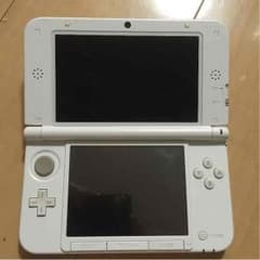 ニンテンドー3DS LLのサムネイル